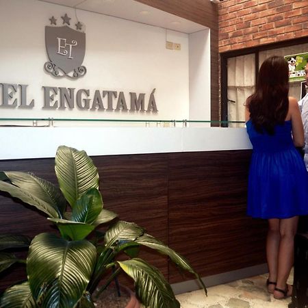 Hotel Engatama モニキラ エクステリア 写真