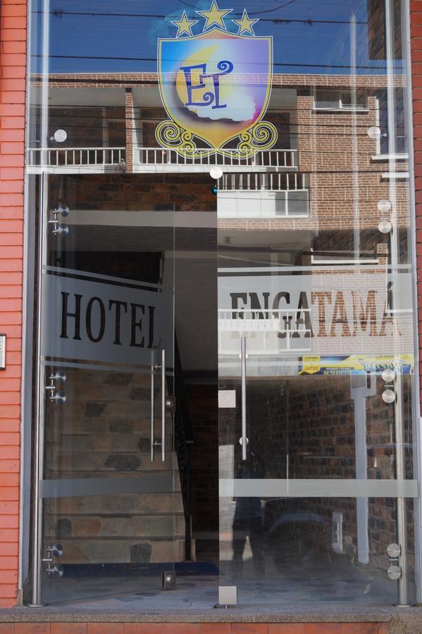 Hotel Engatama モニキラ エクステリア 写真