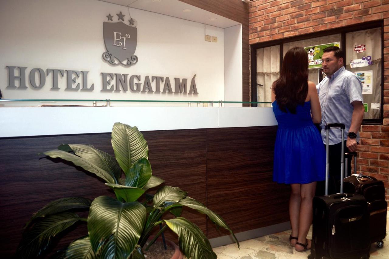 Hotel Engatama モニキラ エクステリア 写真